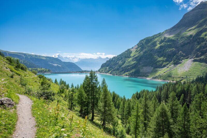 ca014 Lac aux eaux turquoises